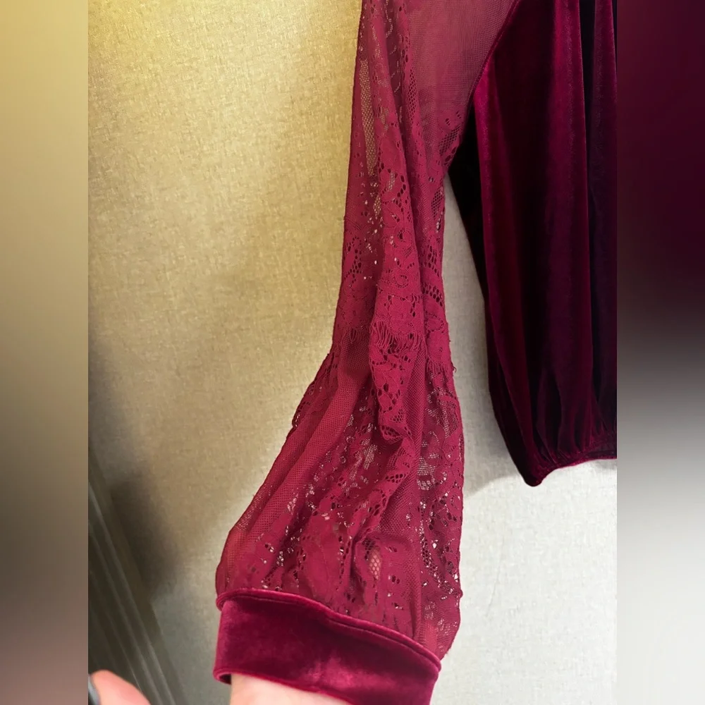 Free people raspberry lace  blouse - Picture 4 of 6